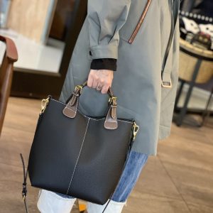 First-Layer Cowhide Large Shoulder Messenger Bag